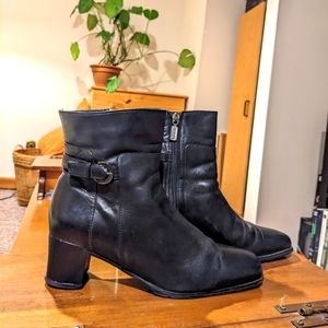 Blondo booties size 8